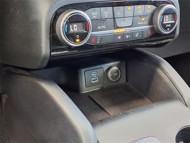 2021 Ford Escape Hybrid