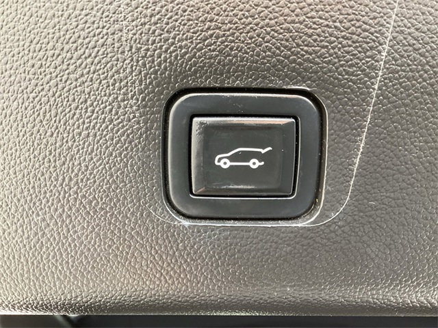 Used Car 2020 Chevrolet Traverse  Lt For Sale Under $20,000 In San Antonio, Texas