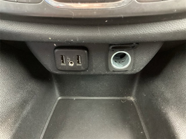 Used Car 2020 Chevrolet Traverse  Lt For Sale Under $20,000 In San Antonio, Texas