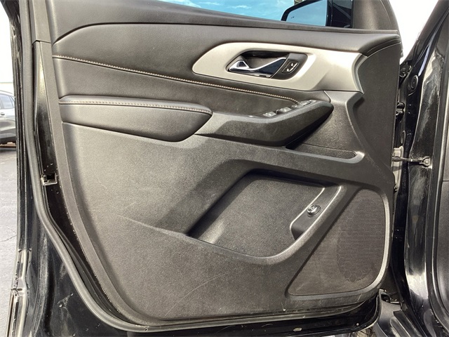 Used Car 2020 Chevrolet Traverse  Lt For Sale Under $20,000 In San Antonio, Texas