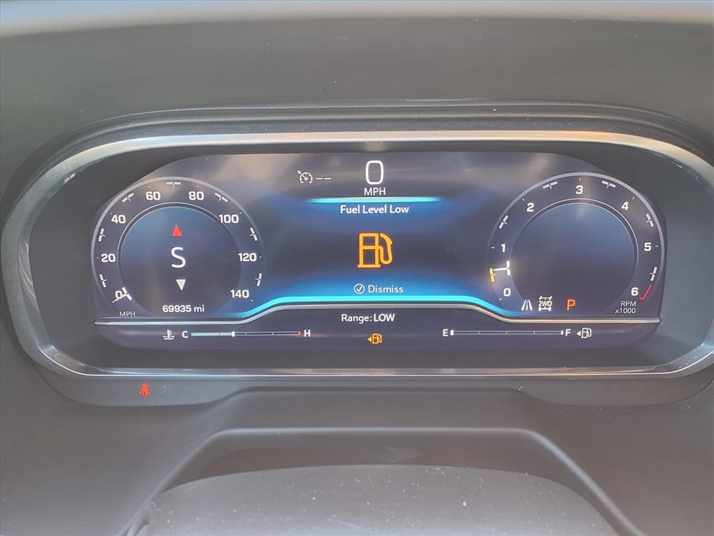 2023 Chevrolet Suburban Premier White at Bayway Cadillac of The Woodlands