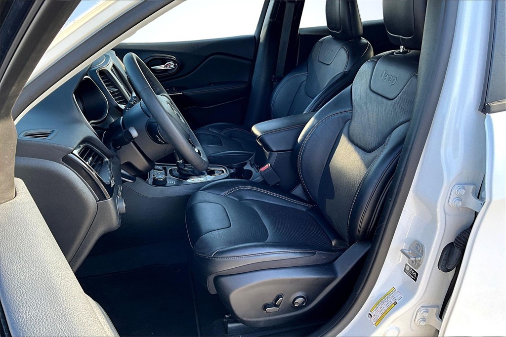 2023 Jeep Cherokee Altitude White at Big Star Chrysler Jeep Dodge Ram 