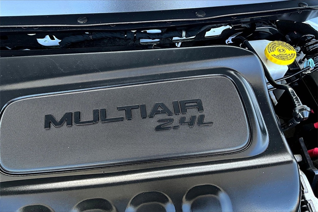 2023 Jeep Cherokee Altitude White at Big Star Chrysler Jeep Dodge Ram 