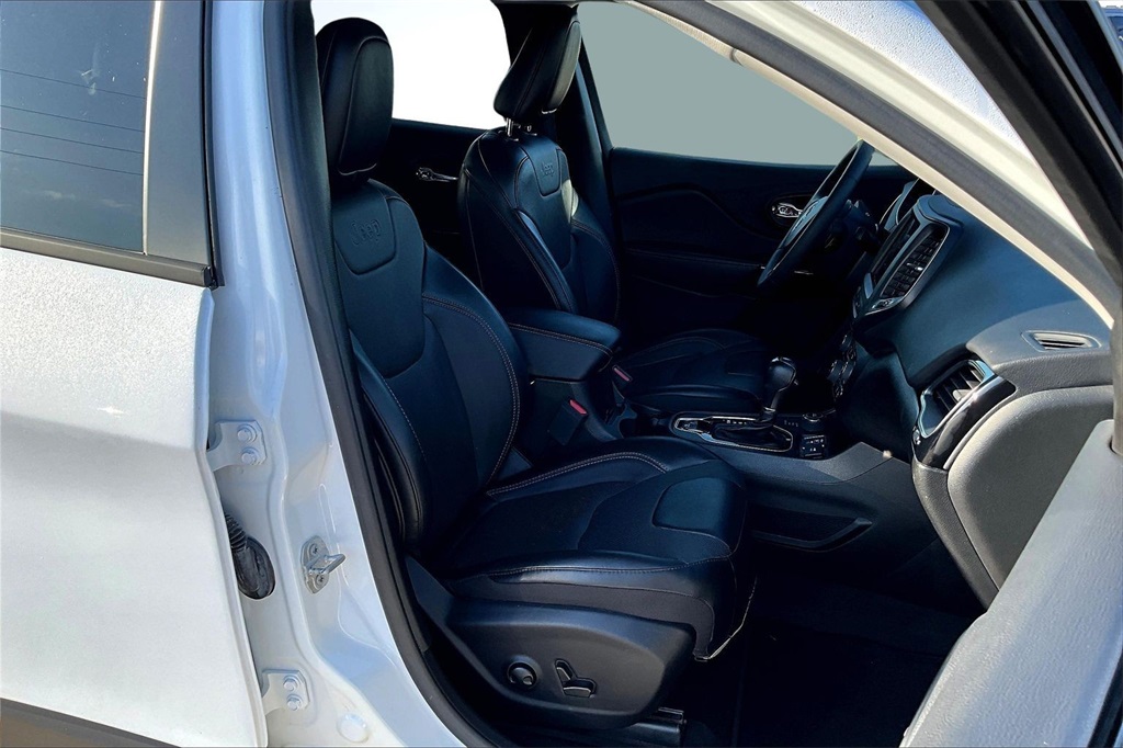 2023 Jeep Cherokee Altitude White at Big Star Chrysler Jeep Dodge Ram 