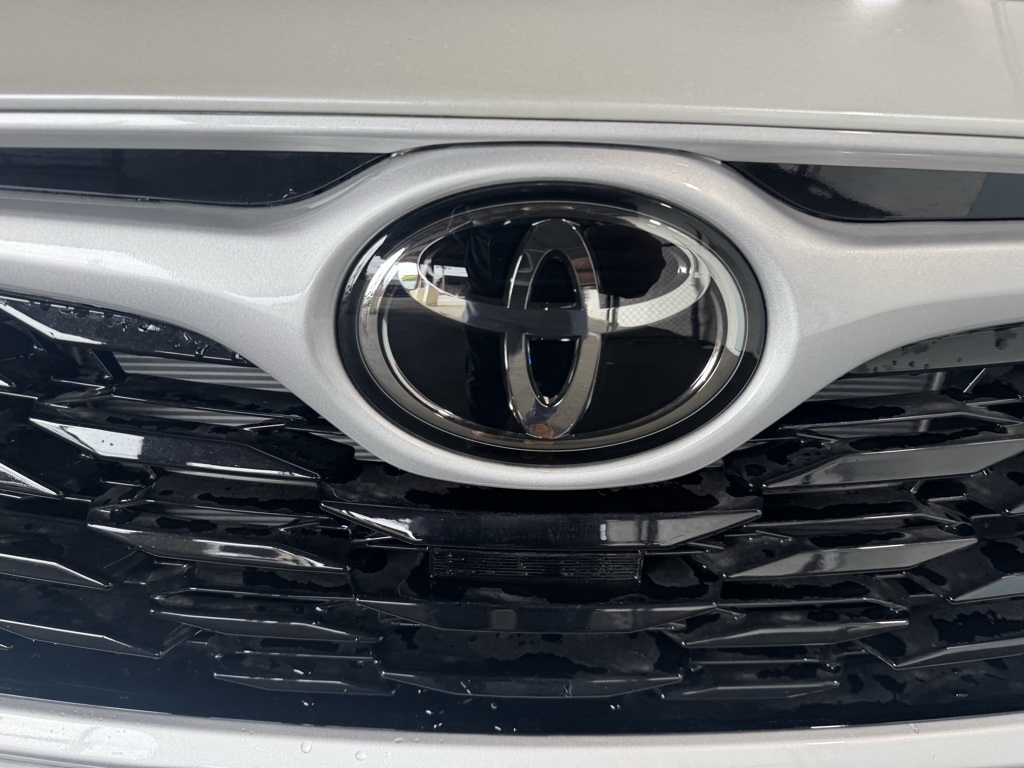 Thumbnail: 2026 Toyota Highlander - 14