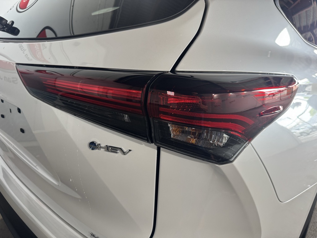 Thumbnail: 2026 Toyota Highlander - 17