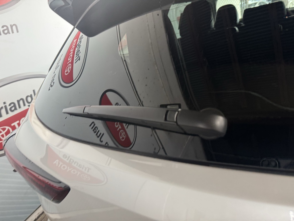 Thumbnail: 2026 Toyota Highlander - 22