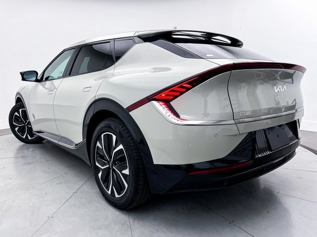 Used 2022 Kia Ev6 Wind with VIN KNDC34LA8N5065317 for sale in Scottsdale, AZ