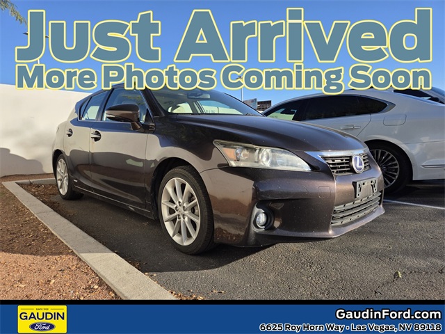 2011 Lexus CT Base's photo