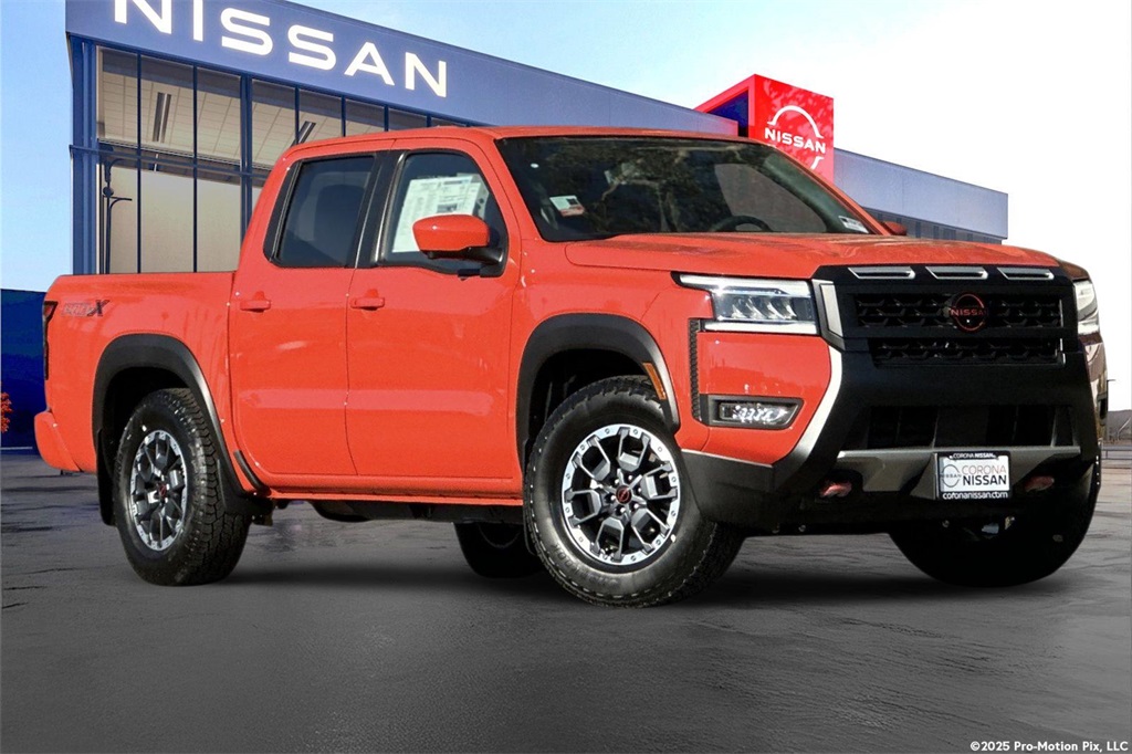 2025 Nissan Frontier PRO-X photo 2