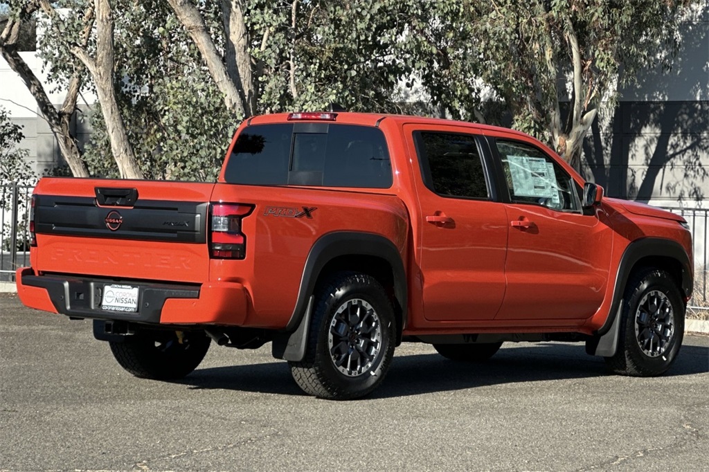 2025 Nissan Frontier PRO-X photo 4