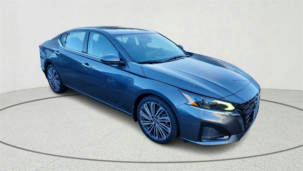 2025 Nissan Altima