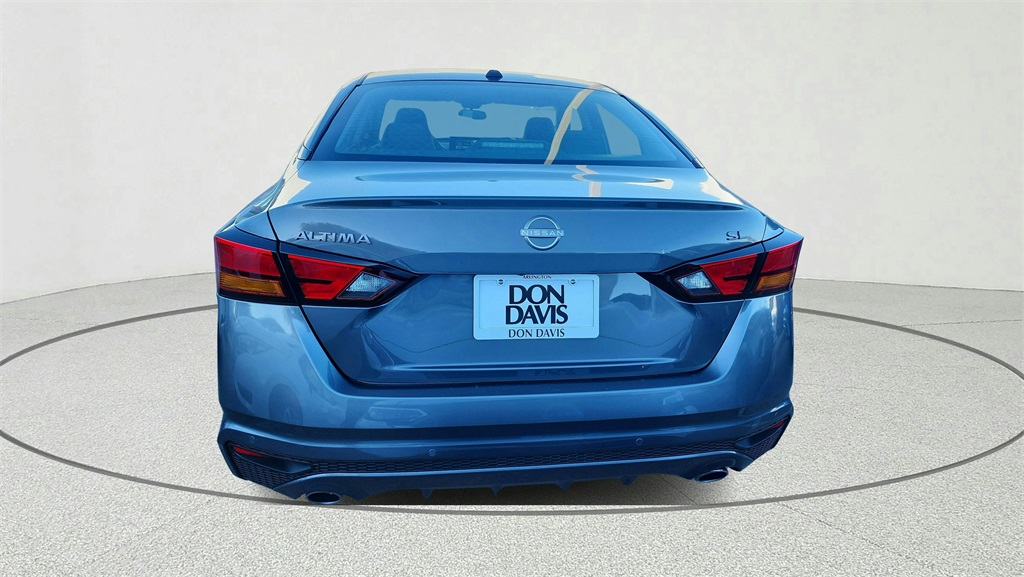2025 Nissan Altima