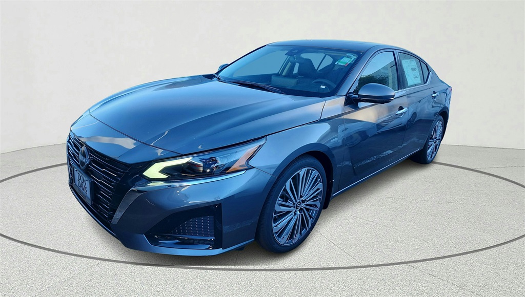 2025 Nissan Altima