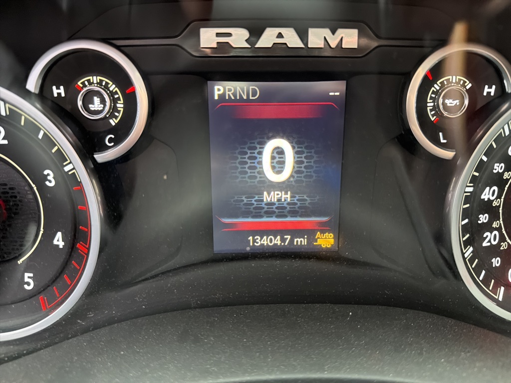 2024 RAM 3500 Big Horn Crew Cab LB 4WD