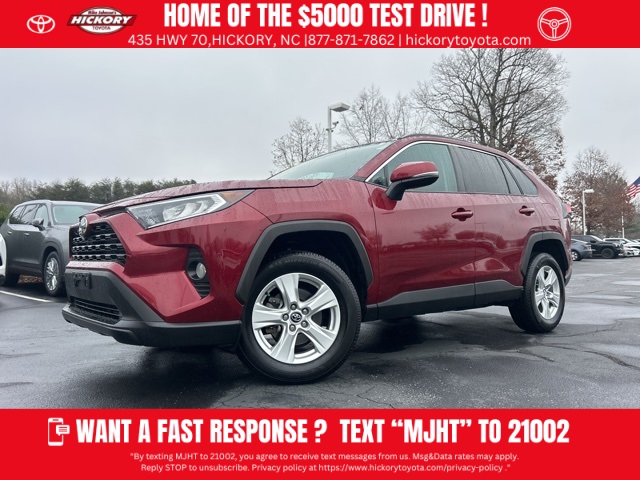 2020 Toyota RAV4 XLE's photo