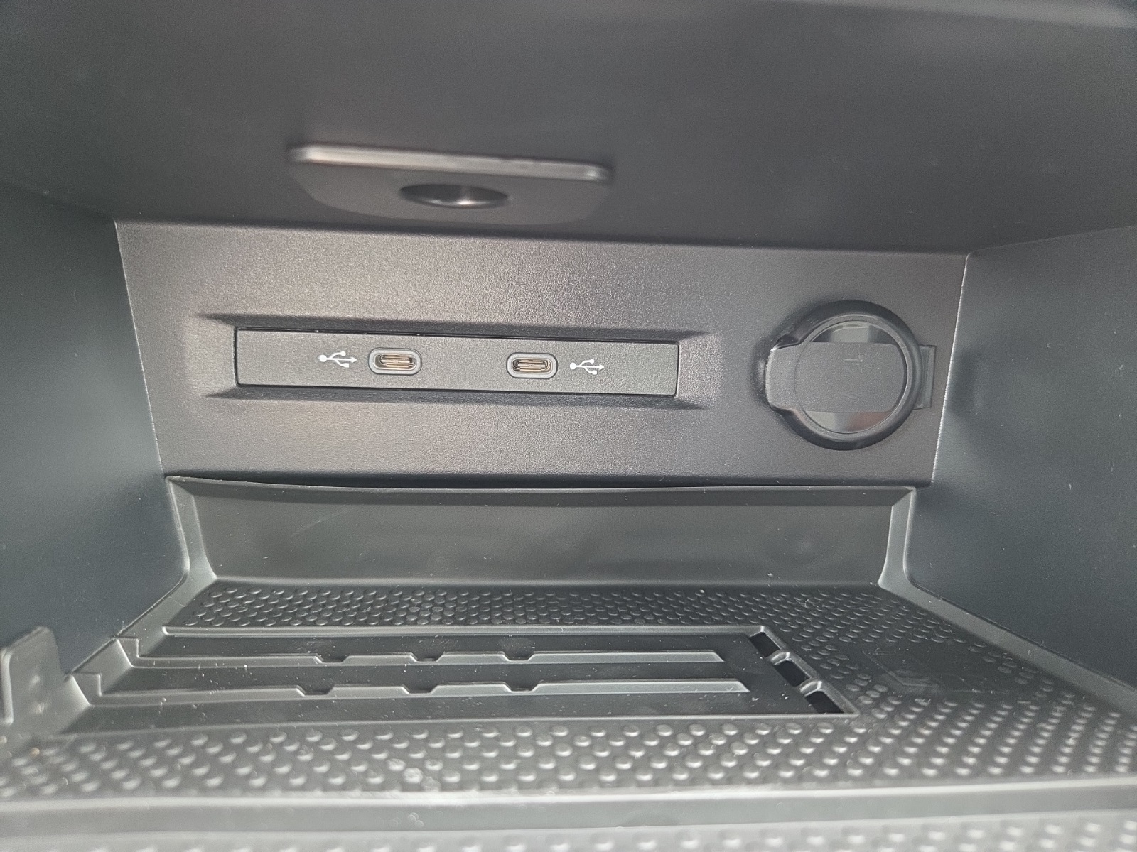 new 2025 Volkswagen Taos car, priced at $26,300