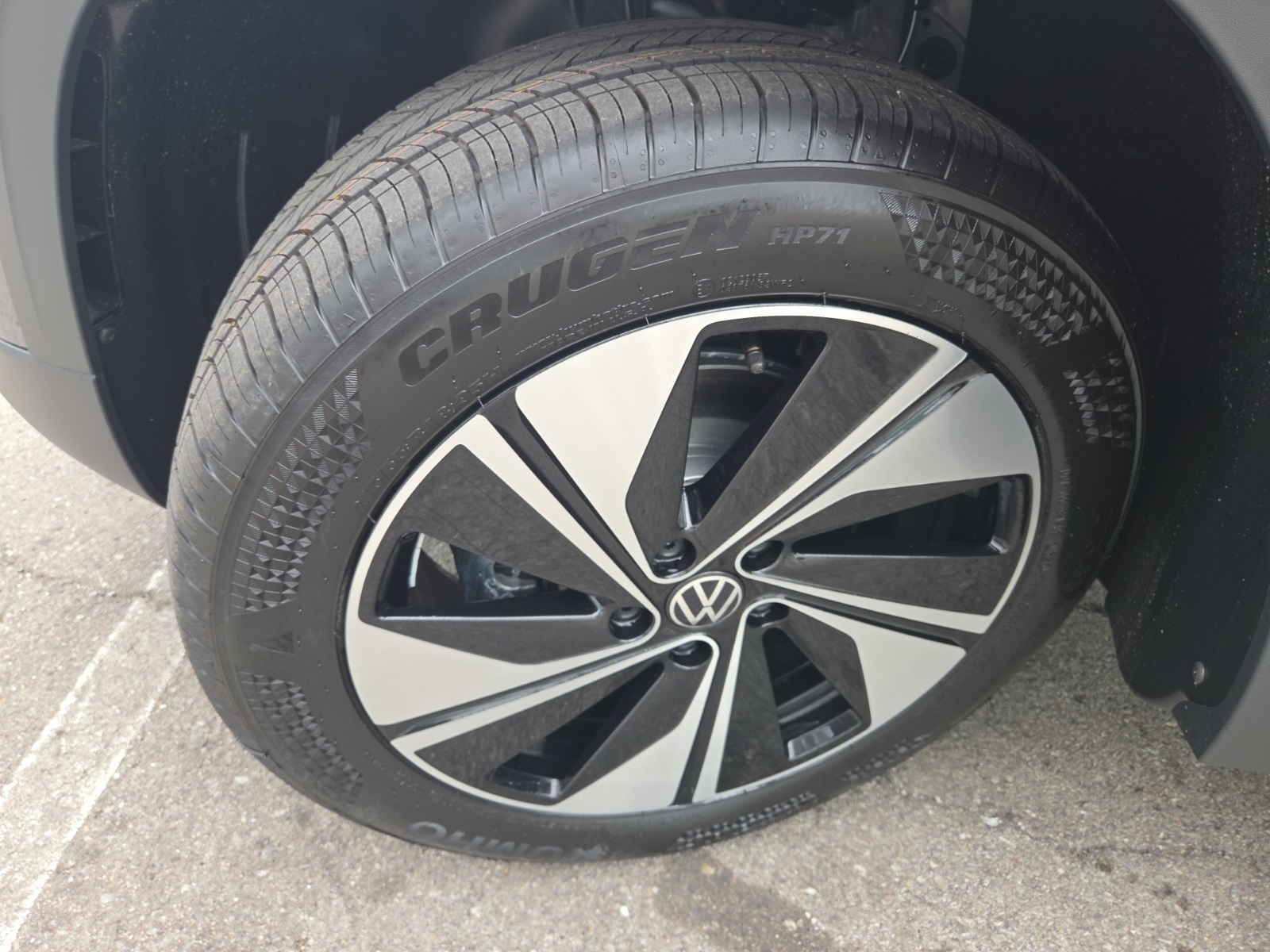 new 2025 Volkswagen Taos car, priced at $26,300