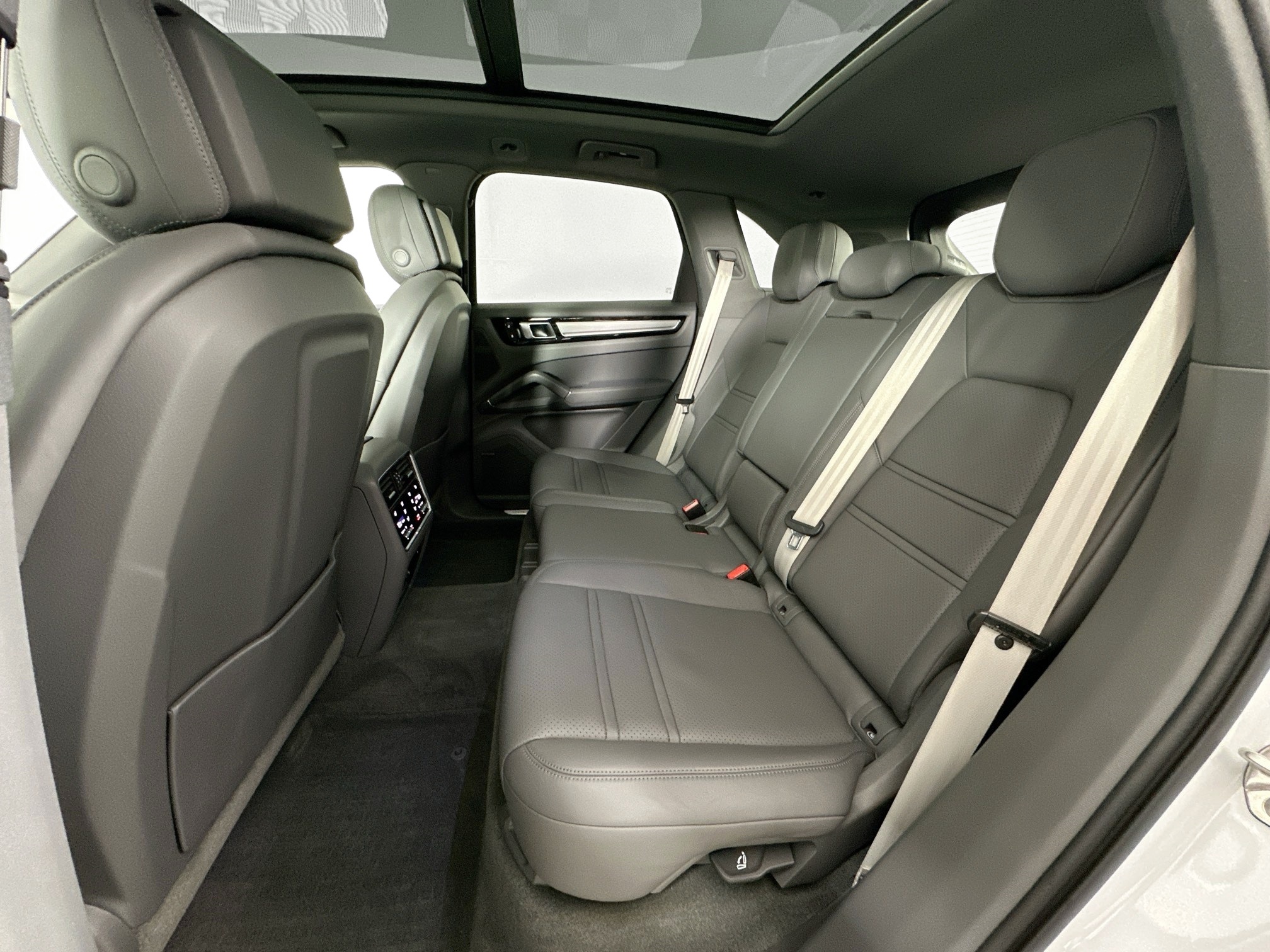 used 2023 Porsche Cayenne car, priced at $68,998