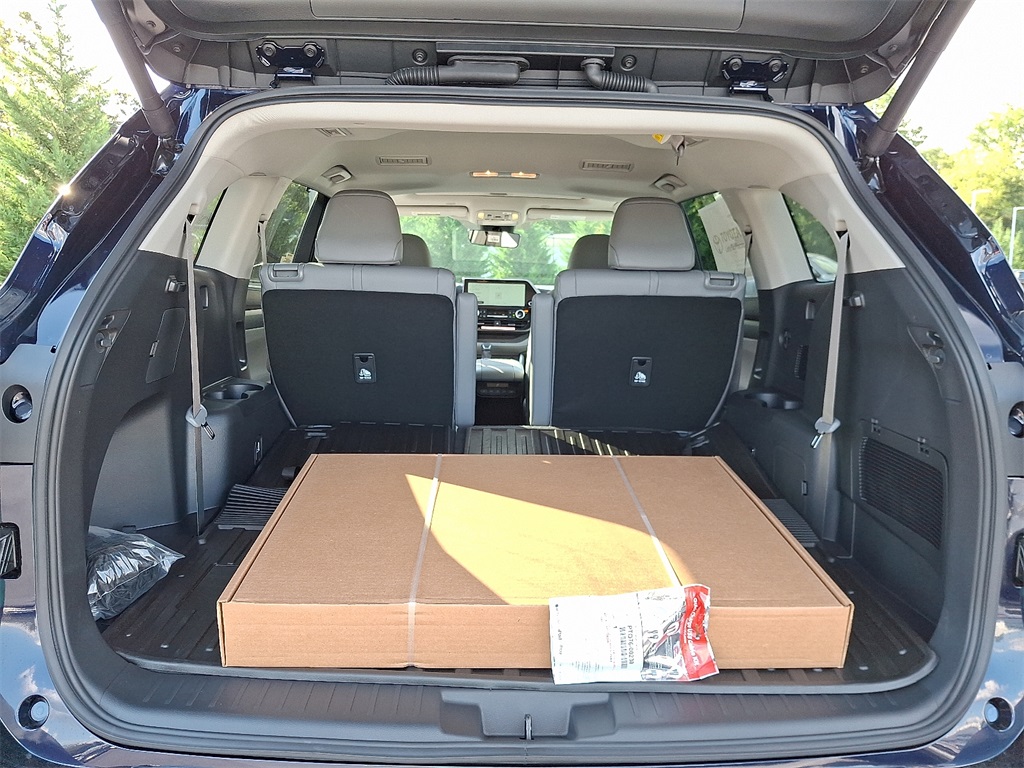 2025 Toyota Highlander XLE XSE Platinum Limited photo 18