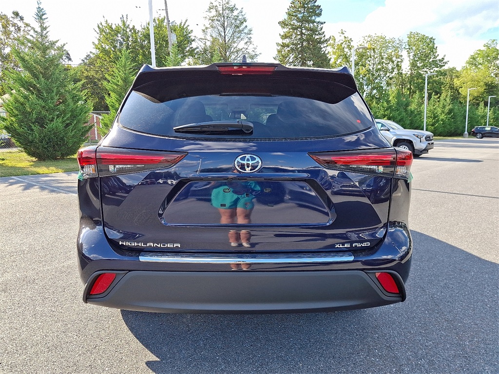 2025 Toyota Highlander XLE XSE Platinum Limited photo 4