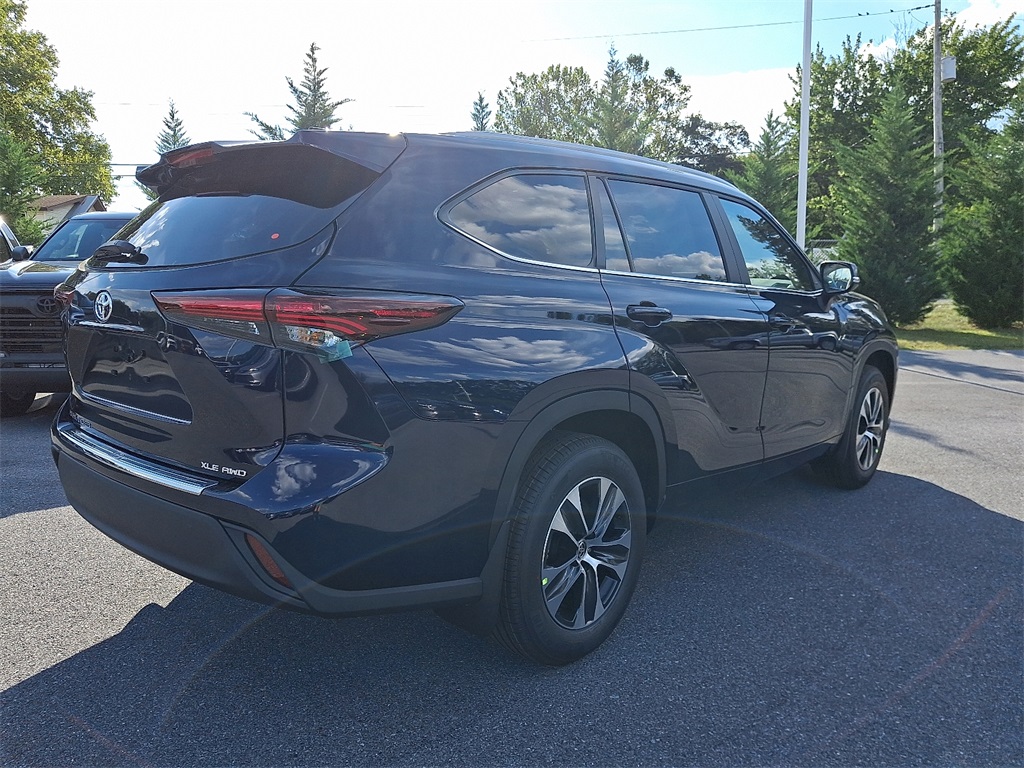 2025 Toyota Highlander XLE XSE Platinum Limited photo 5