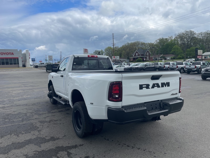 2025 Ram 3500 Tradesman photo 4