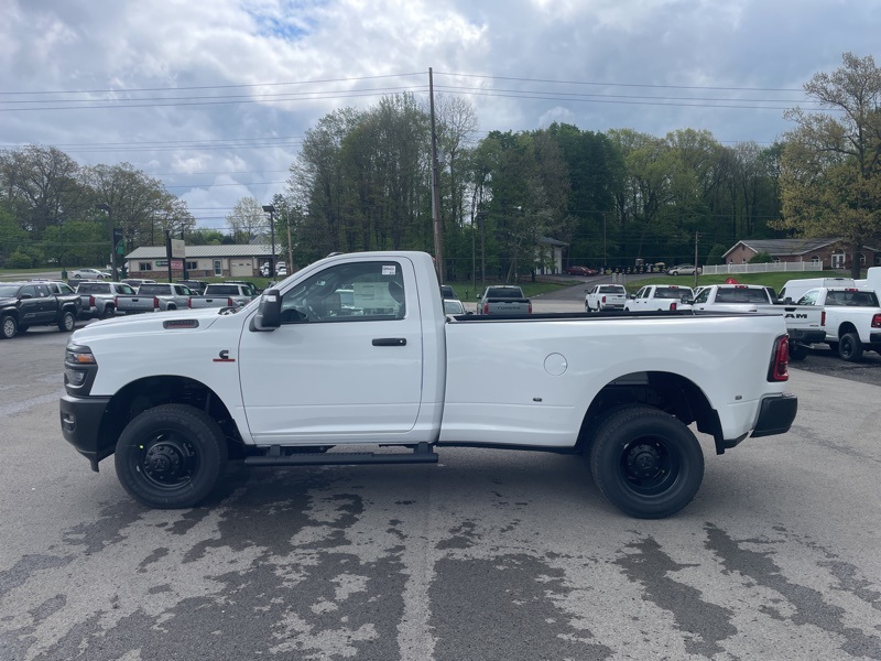 2025 Ram 3500 Tradesman photo 5