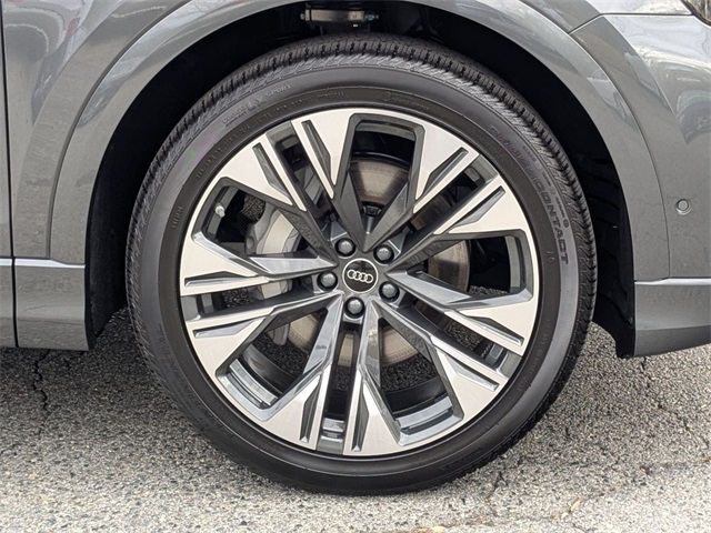 new 2026 Audi Q8 car, priced at $81,300