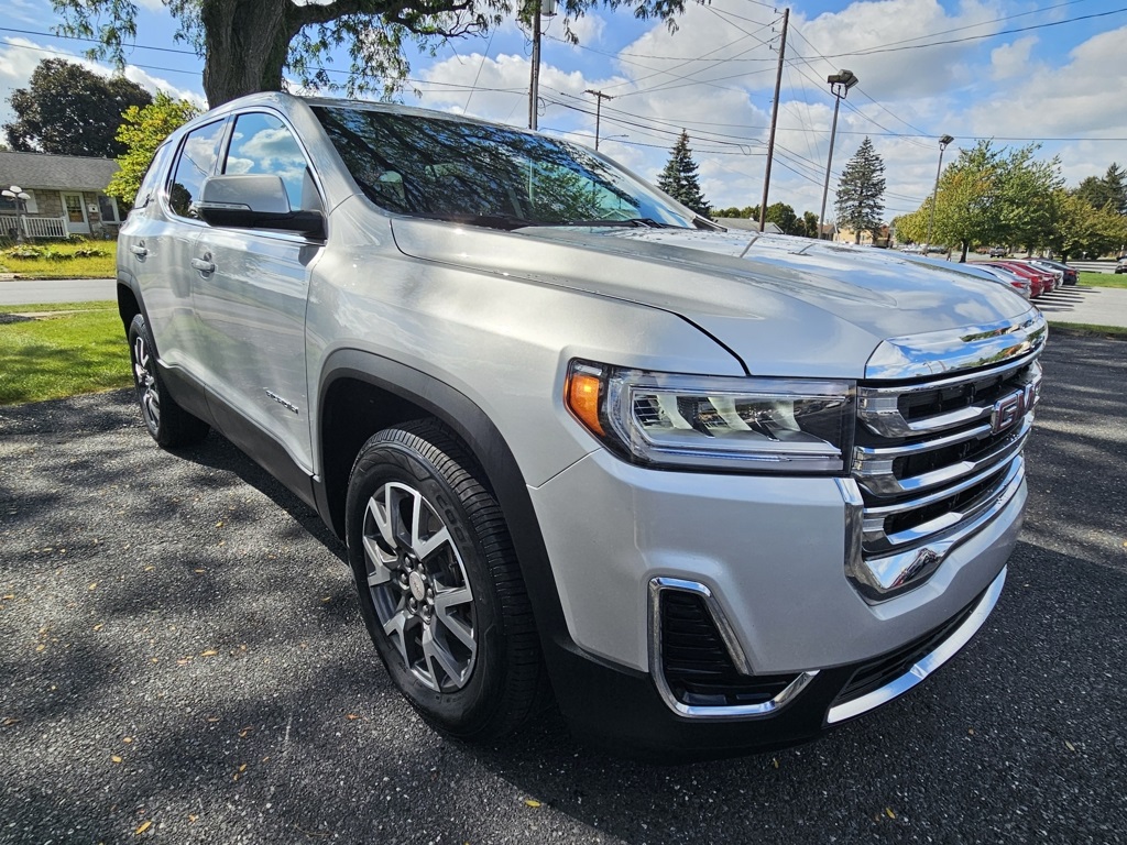 2020 GMC Acadia SLE's photo