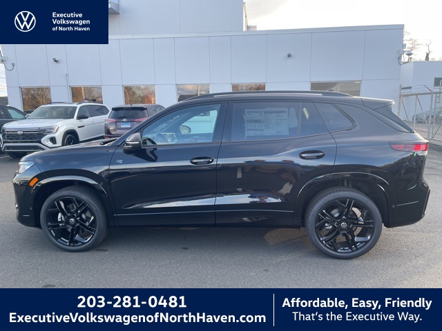 2026 Volkswagen Tiguan SE R-LINE BLACK's photo