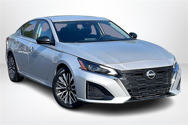 2024 Nissan Altima SV