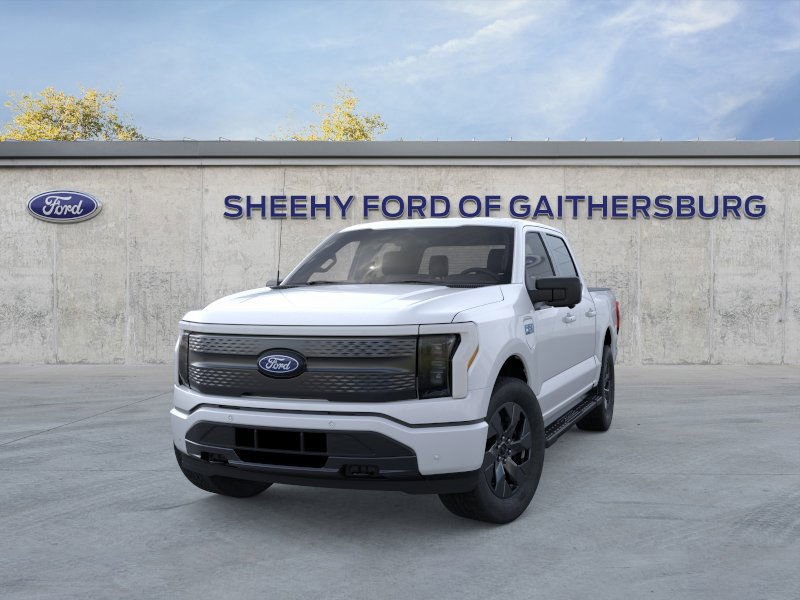 2025 Ford F-150 Lightning photo 3