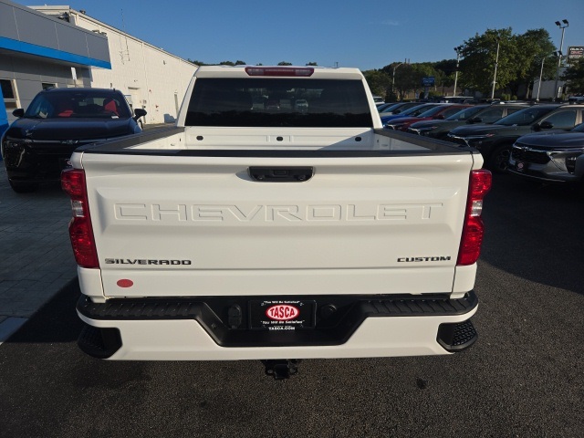 2022 Chevrolet Silverado 1500 Custom photo 5