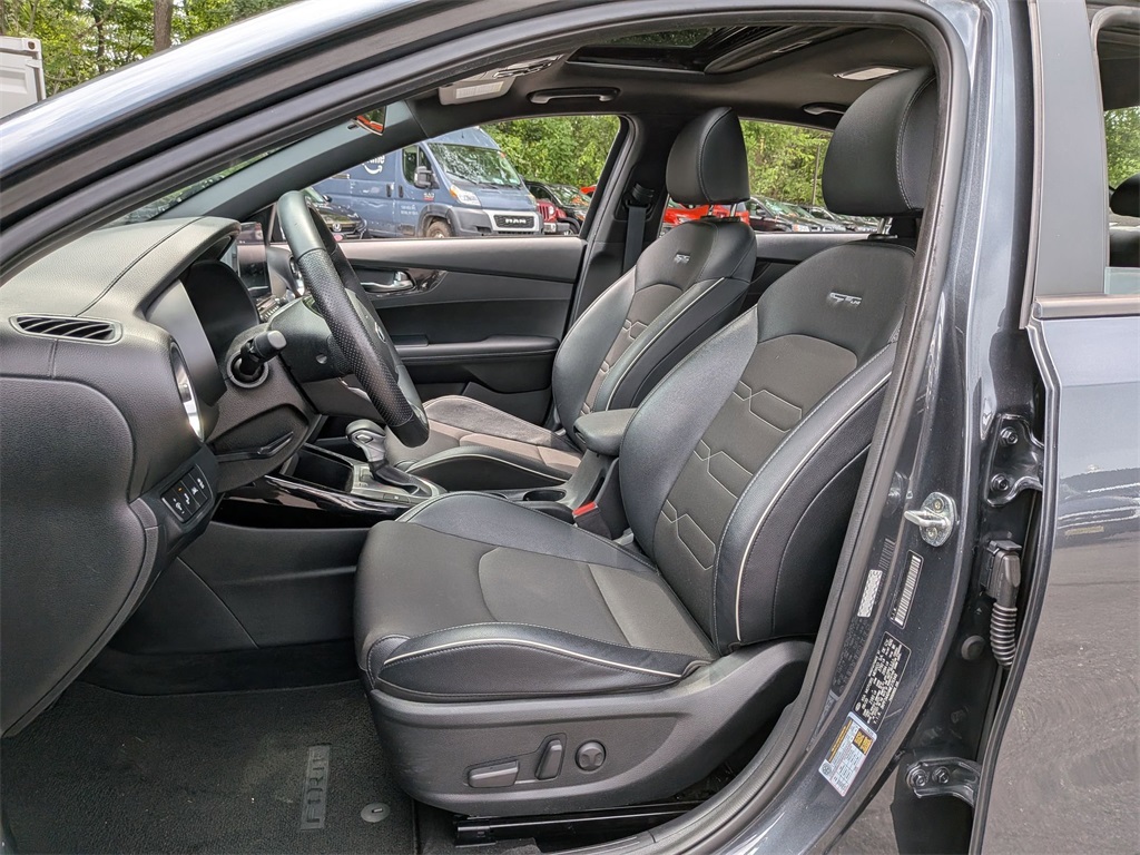 2021 Kia Forte GT-Line photo 22