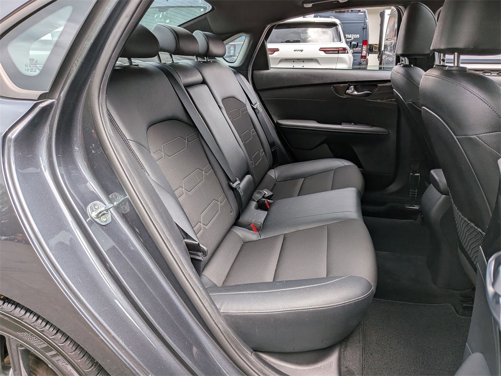 2021 Kia Forte GT-Line photo 24