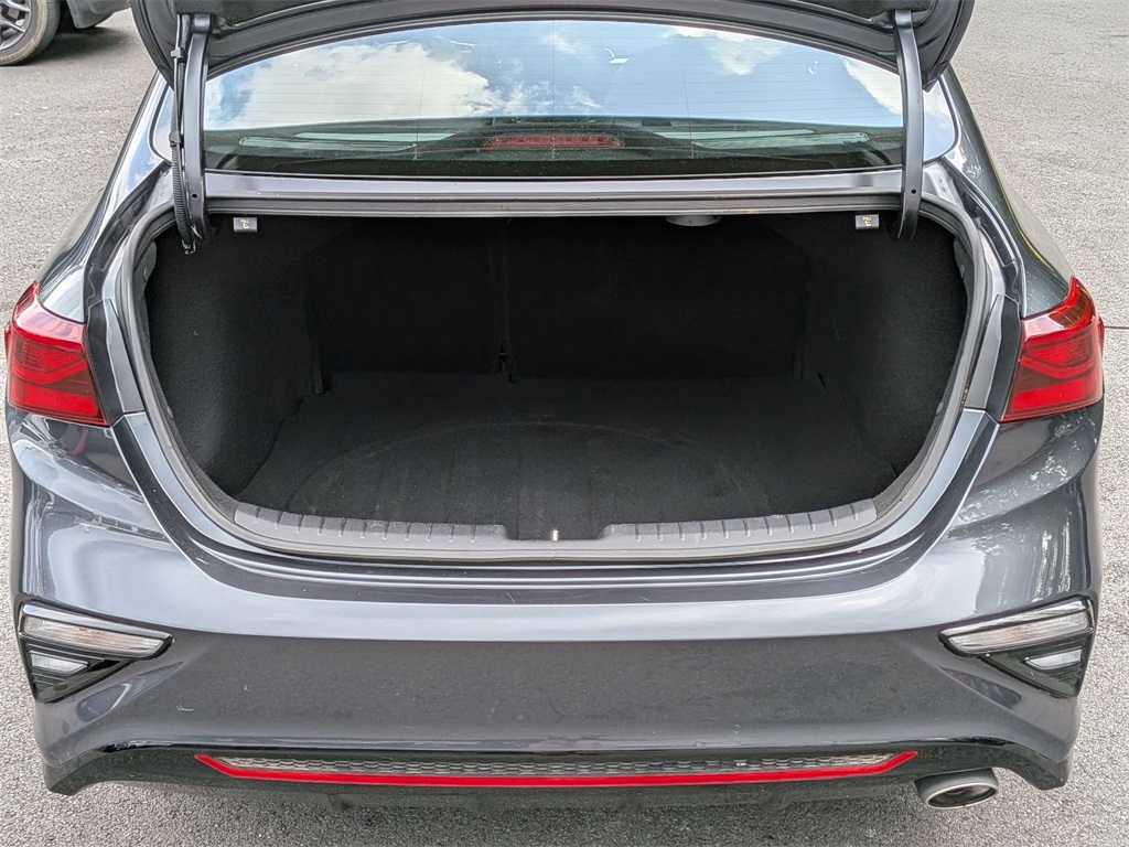2021 Kia Forte GT-Line photo 5