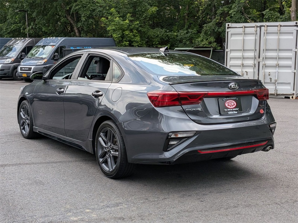2021 Kia Forte GT-Line photo 6