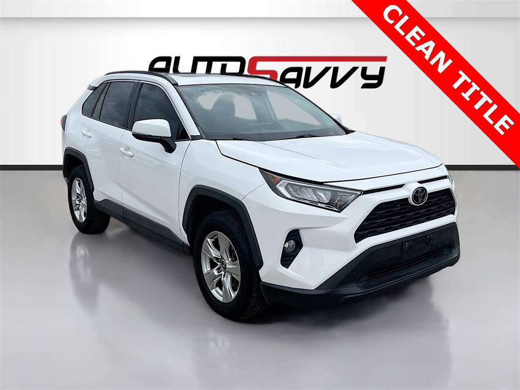 2019 Toyota RAV4 XLE's photo