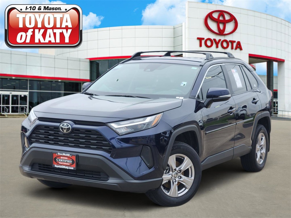2025 Toyota RAV4 XLE's photo