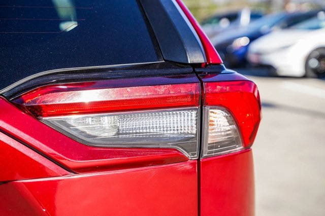 used 2020 Toyota RAV4 car, priced at $21,292