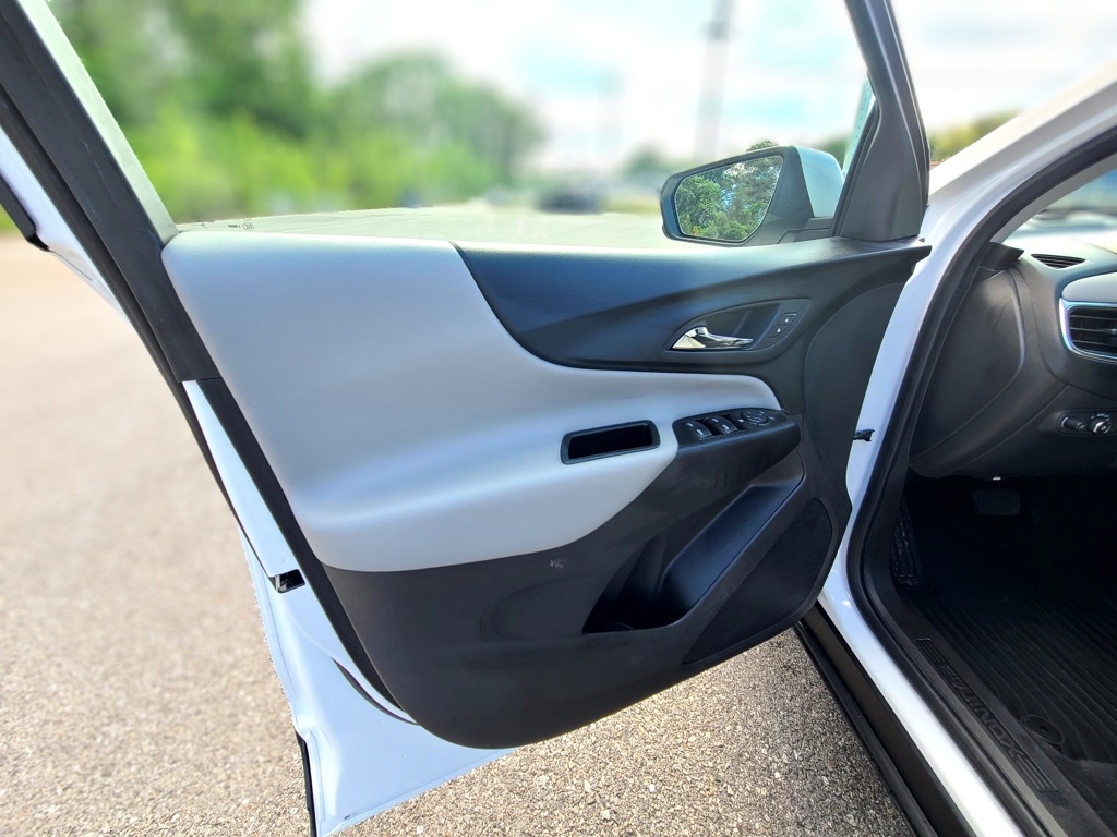 2022 Summit White Chevrolet Equinox LT AWD SUV