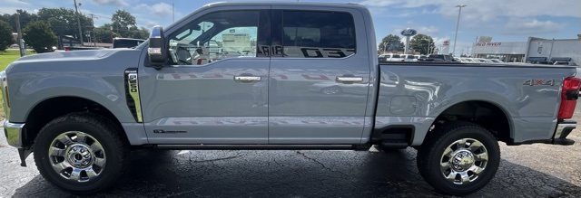 2025 Glacier Gray Metallic Tri-Coat Ford F-250SD King Ranch 4X4 Truck
