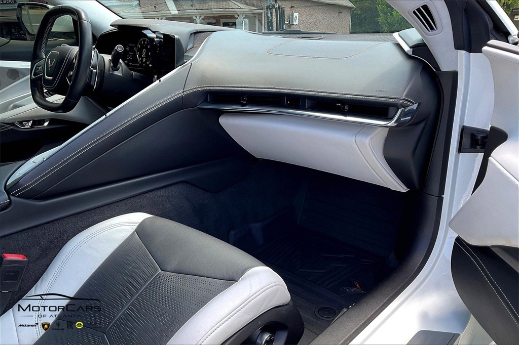 2020 Arctic White Chevrolet Corvette Stingray 3LT RWD Coupe