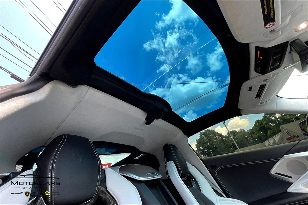 2020 Arctic White Chevrolet Corvette Stingray 3LT RWD Coupe