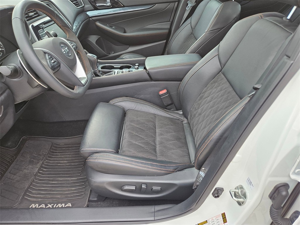 2023 Nissan Maxima SR photo 15