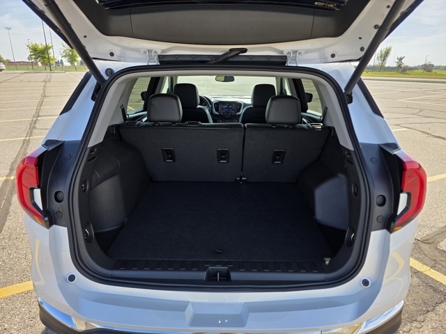 2024 GMC Terrain AWD SLT