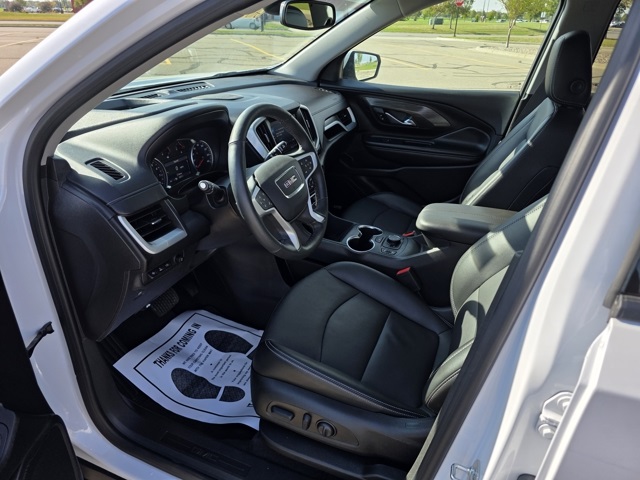 2024 GMC Terrain AWD SLT