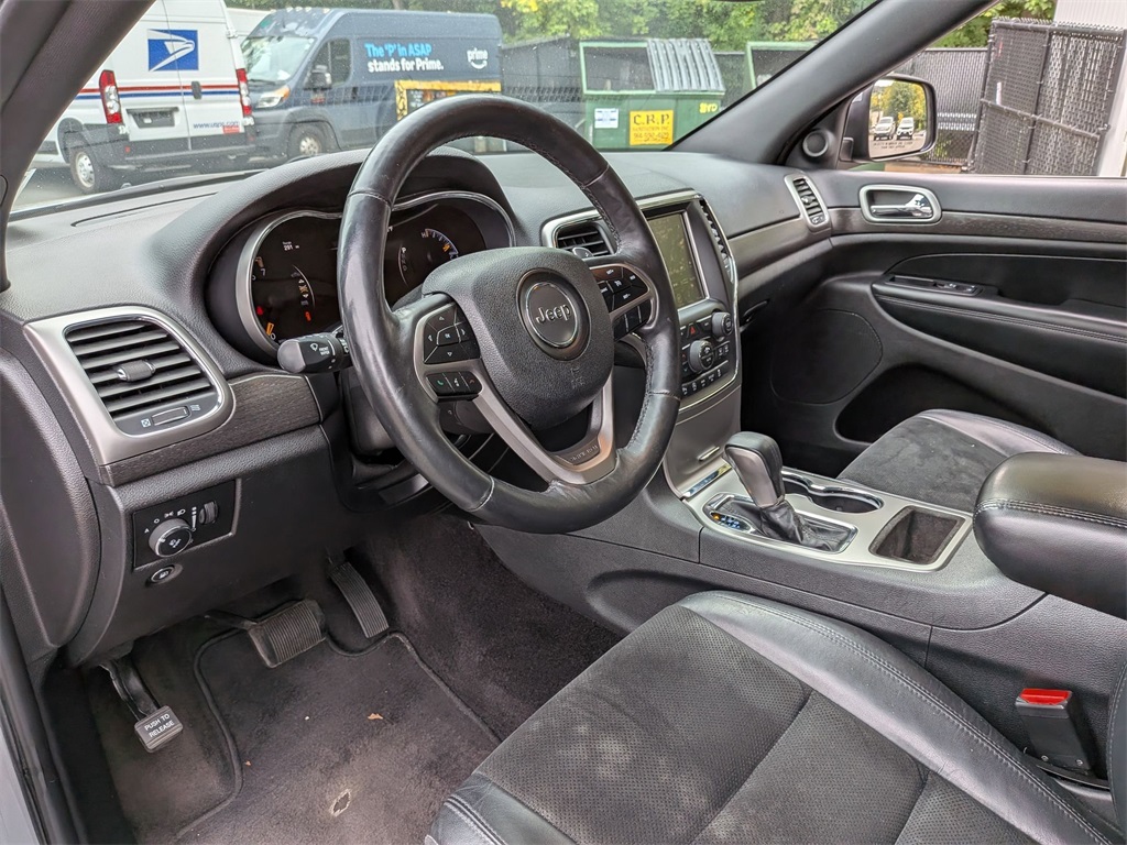 2017 Jeep Grand Cherokee Altitude photo 8