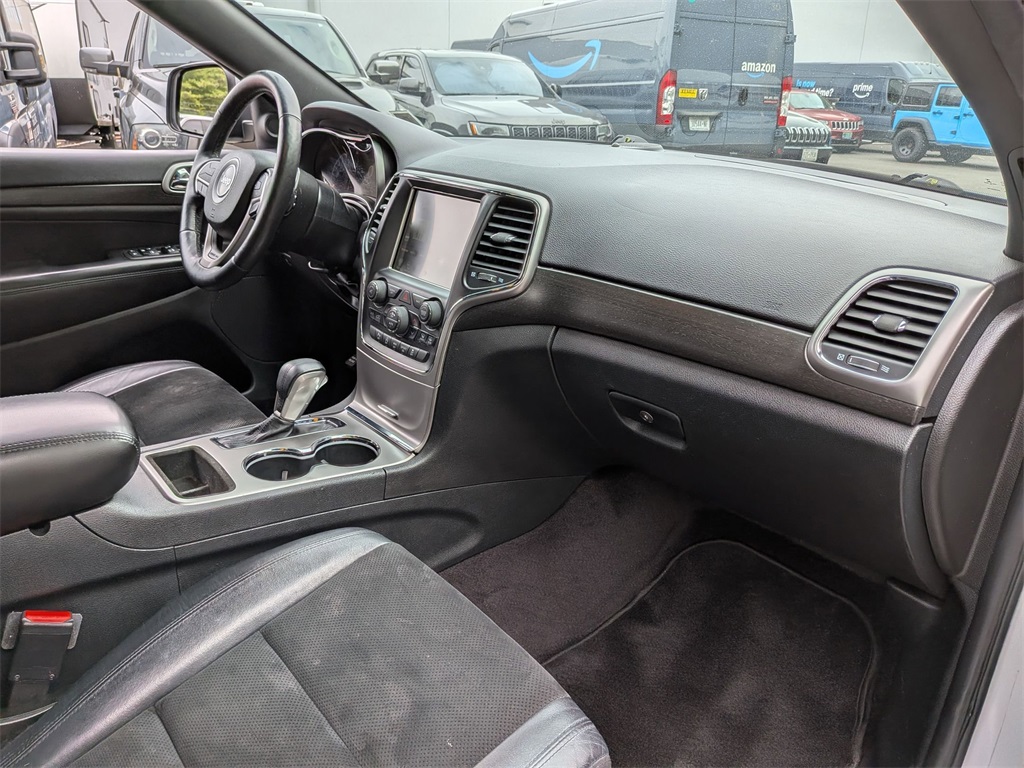 2017 Jeep Grand Cherokee Altitude photo 19